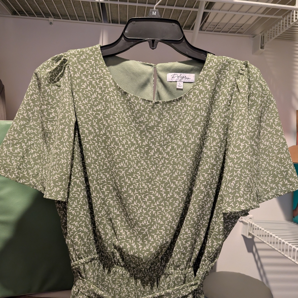 Polagram Sage Green Pleated Full Length Dress with Tie Waist - Size Large - Picture 5 of 5